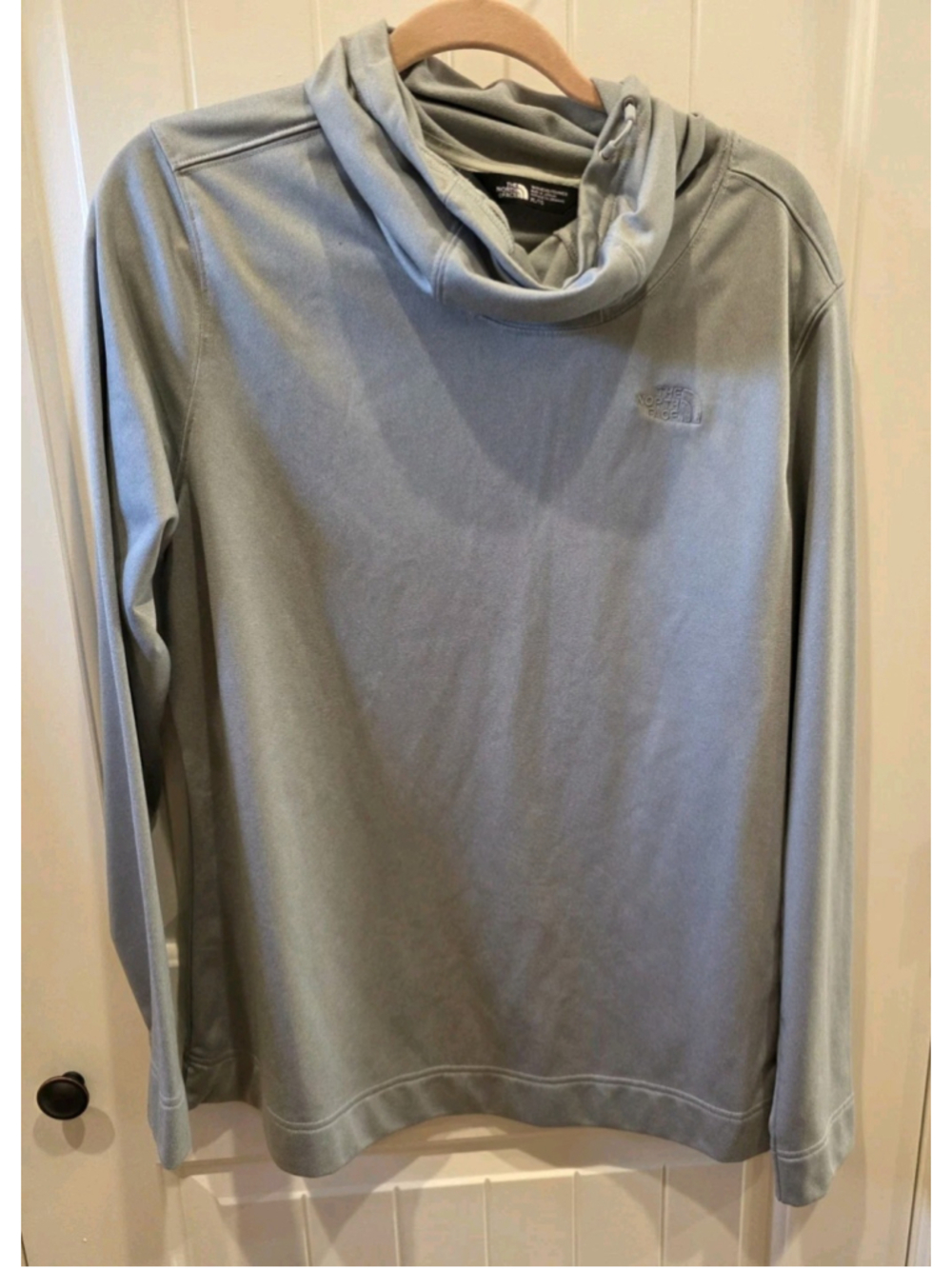 The North Face Women's FlashDry Cowl Neck Pullover Gray Sz XL Moisture Wicking - Picture 2 of 7
